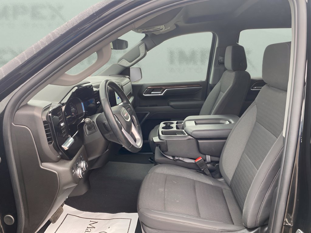 Used 2025 GMC Sierra 1500 Elevation AWD/4WD image 9