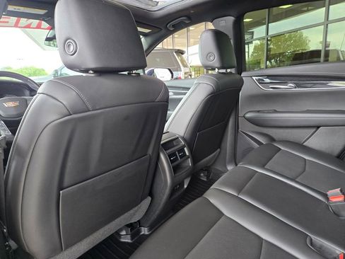 Used 2022 Cadillac XT5 Premium Luxury AWD/4WD image 12