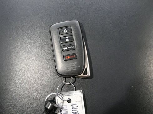 Used 2016 Lexus LX 570 4WD image 29