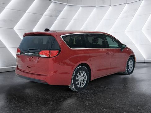 New 2026 Chrysler Voyager LX image 6