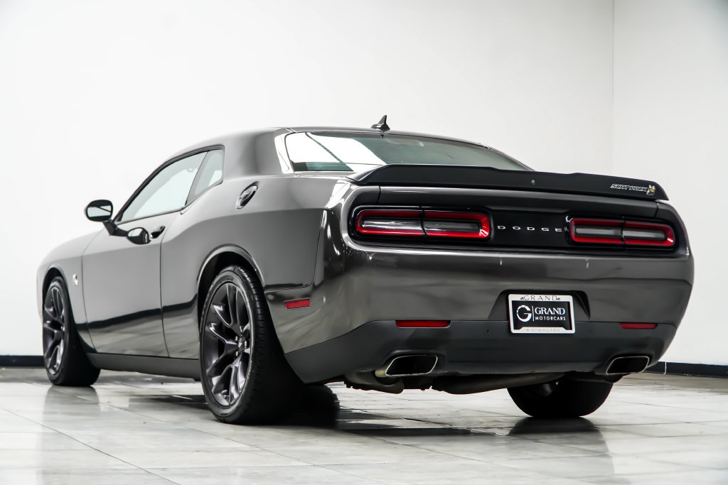 Used 2023 Dodge Challenger R/T Scat Pack w/ Plus Package RWD image 15