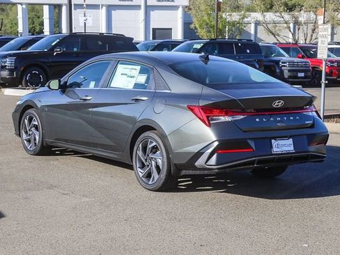 New 2026 Hyundai Elantra Limited FWD image 2