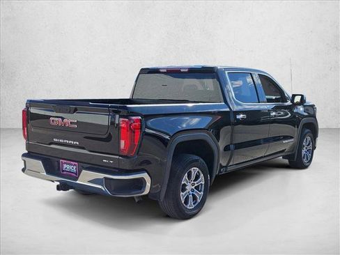 Used 2025 GMC Sierra 1500 SLT image 5