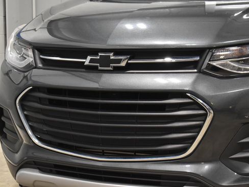 Used 2020 Chevrolet Trax LT image 30