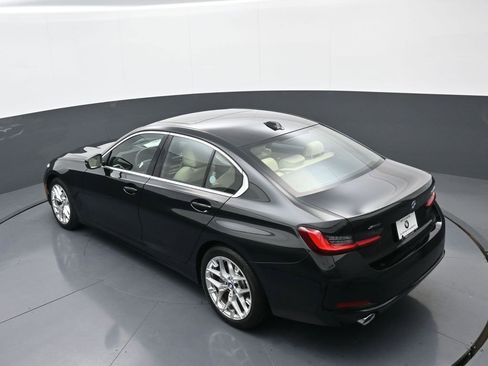 New 2025 BMW 330i xDrive Sedan w/ Premium Package AWD/4WD image 33
