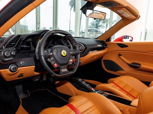 Used 2019 Ferrari 488 Spider image 20