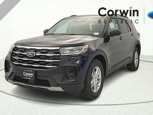 New 2026 Ford Explorer Active AWD/4WD image 2