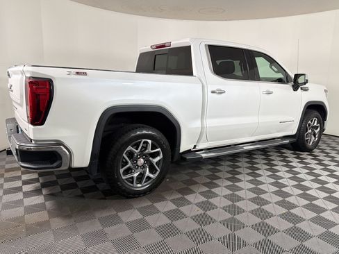 Used 2024 GMC Sierra 1500 SLT w/ SLT Premium Package image 7