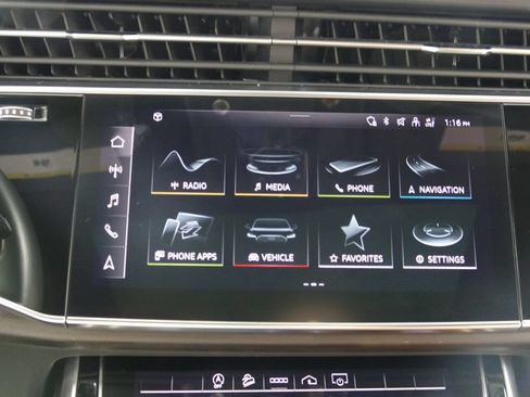 Used 2021 Audi Q8 Premium Plus w/ Premium Plus Package AWD/4WD image 18