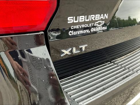 Used 2020 Ford Expedition XLT w/ Equipment Group 202A AWD/4WD image 34
