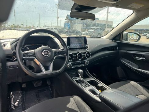 Used 2024 Nissan Sentra SV FWD image 22