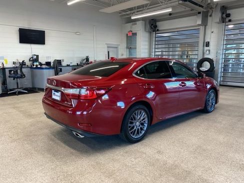 Used 2018 Lexus ES 350 w/ Premier Package FWD image 5
