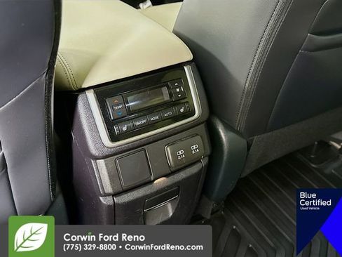 Used 2022 Subaru Ascent Limited w/ Technology Package AWD/4WD image 31