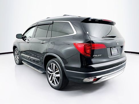 Used 2017 Honda Pilot Touring image 5