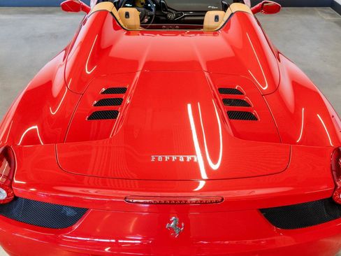 Used 2012 Ferrari 458 Spider image 14