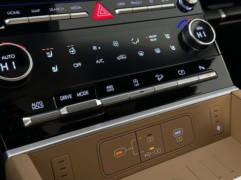 New 2026 Hyundai Santa Fe Calligraphy AWD/4WD image 30