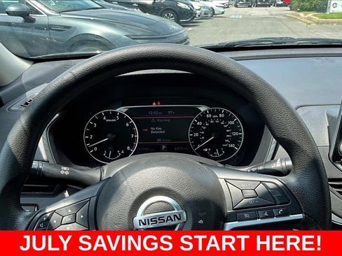 Used 2021 Nissan Altima 2.5 SV FWD image 16