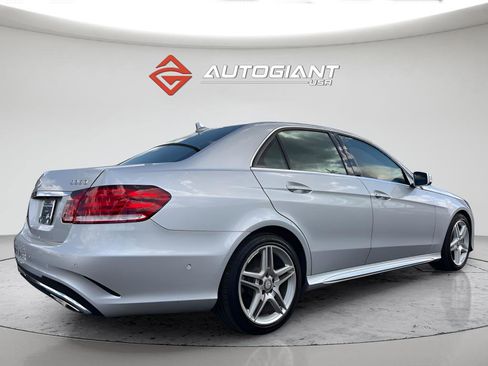 Used 2014 Mercedes-Benz E 350 4MATIC Sedan image 6