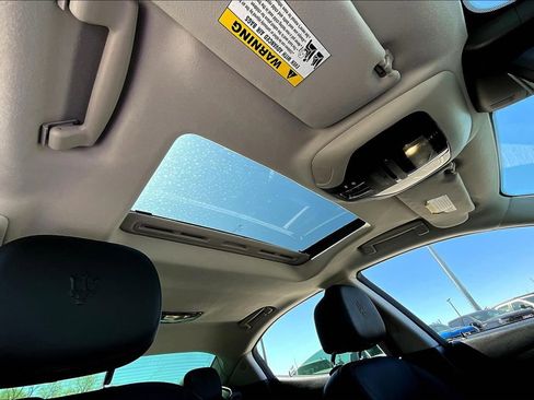 Used 2022 Maserati Ghibli GT image 23