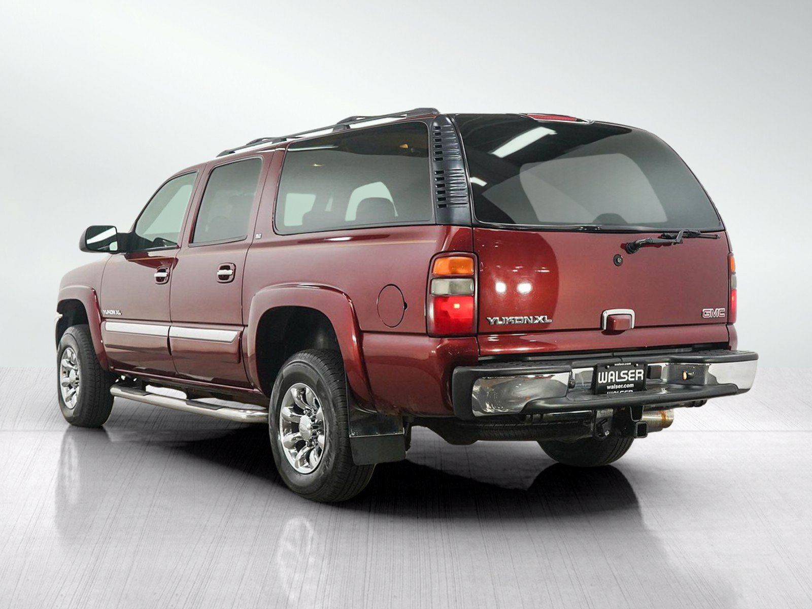 Used 2003 GMC Yukon XL 2500 SLT w/ 1SD Preferred Equipment Group AWD/4WD image 3
