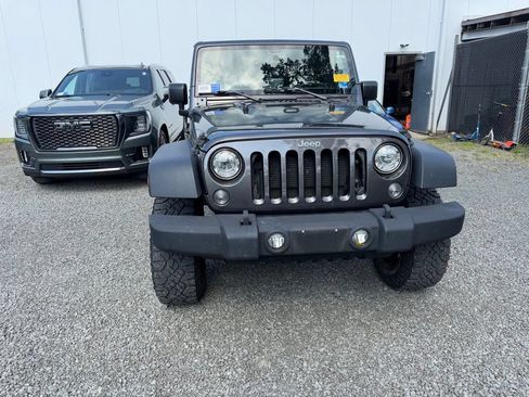 Used 2017 Jeep Wrangler Unlimited Sport w/ Quick Order Package 24S AWD/4WD image 2