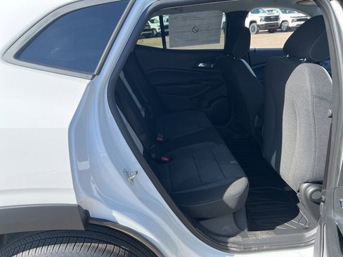 New 2026 Chevrolet Trax LS w/ LS Convenience Package FWD image 27
