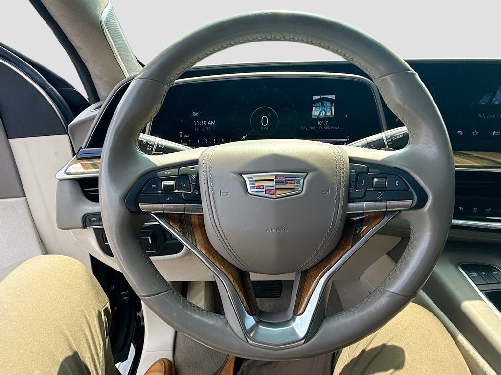 Used 2021 Cadillac Escalade Premium Luxury Platinum AWD/4WD image 11