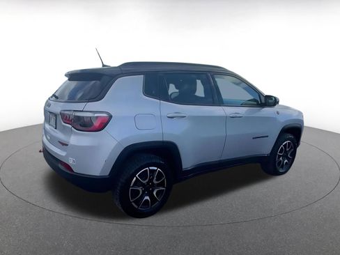 Used 2025 Jeep Compass Trailhawk image 15