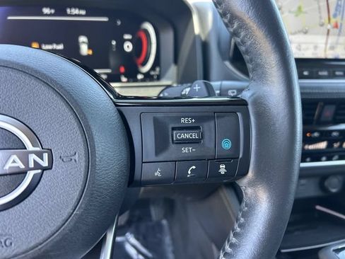 Used 2022 Nissan Rogue Platinum w/ Head-Up Display Package FWD image 24