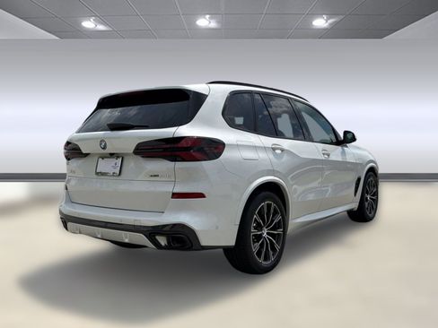 Used 2026 BMW X5 xDrive50e w/ M Sport Package AWD/4WD image 7