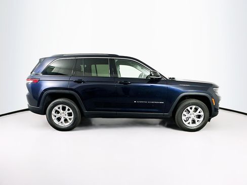 Used 2023 Jeep Grand Cherokee Limited AWD/4WD image 10