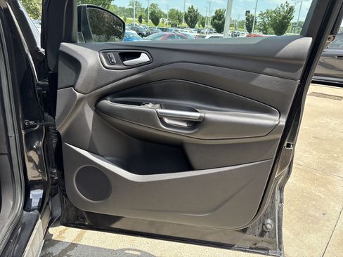 Used 2013 Ford Escape SE FWD image 29
