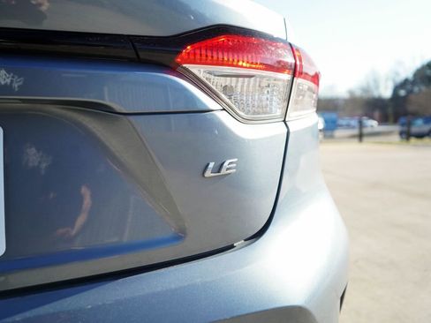 Used 2021 Toyota Corolla LE image 14