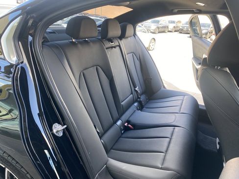 Used 2021 BMW 330e 330e w/ Convenience Package image 17