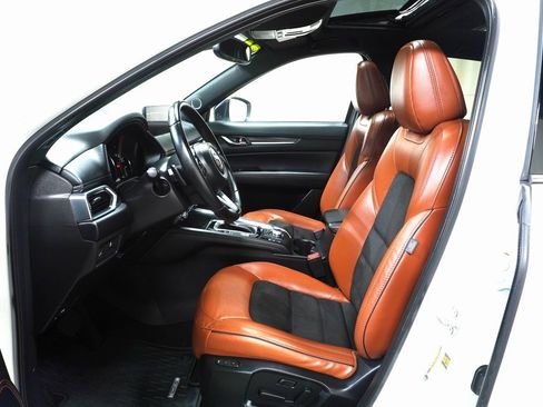 Used 2024 MAZDA CX-5 Carbon Edition image 11