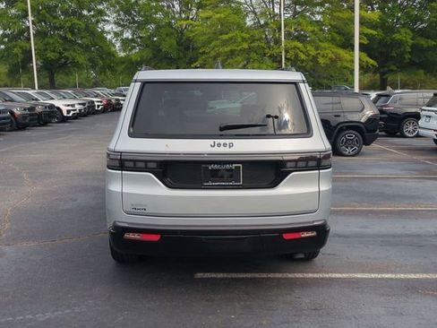 New 2026 Jeep Grand Wagoneer Limited AWD/4WD image 4