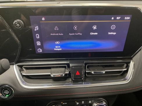 Used 2024 Chevrolet TrailBlazer RS w/ Convenience Package image 42