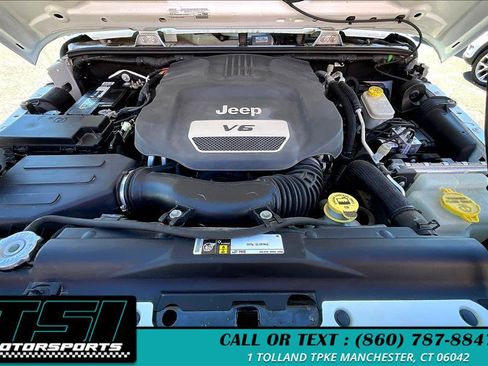 Used 2015 Jeep Wrangler Unlimited Sport w/ Quick Order Package 24S AWD/4WD image 10