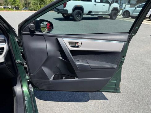 Used 2014 Toyota Corolla LE FWD image 11