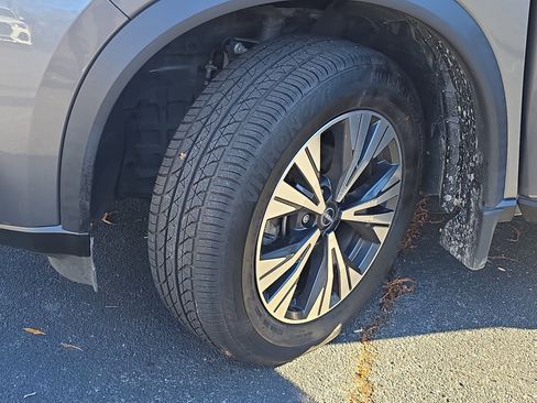 Certified 2023 Nissan Rogue SV image 30