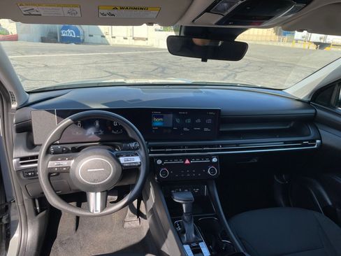 Used 2025 Hyundai Tucson Blue image 35