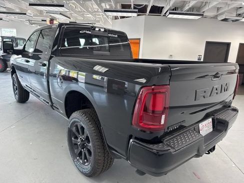 New 2026 RAM 2500 Big Horn AWD/4WD image 7