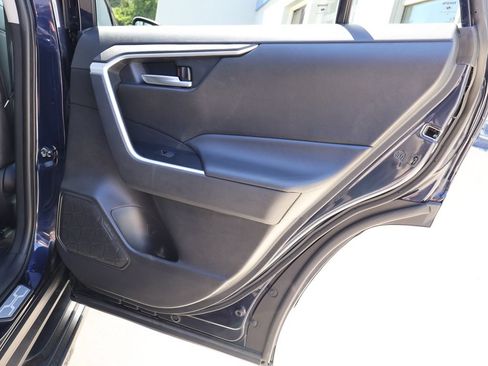 Used 2023 Toyota RAV4 XLE Premium AWD/4WD image 31