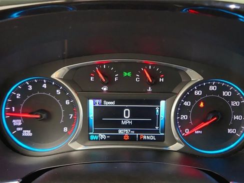 Used 2018 Chevrolet Traverse LT image 24