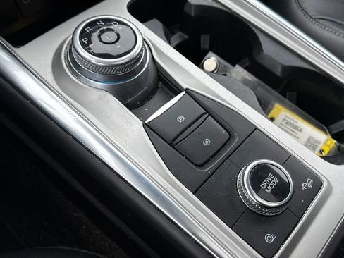 Used 2023 Ford Explorer Limited w/ Limited Technology Package image 38