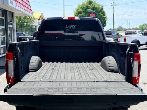 Used 2019 Ford F350 Platinum w/ Platinum Ultimate Package AWD/4WD image 9