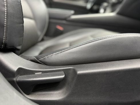 Used 2018 Honda Accord Sport image 19