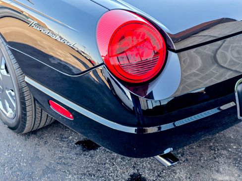 Used 2002 Ford Thunderbird LIMITED image 19