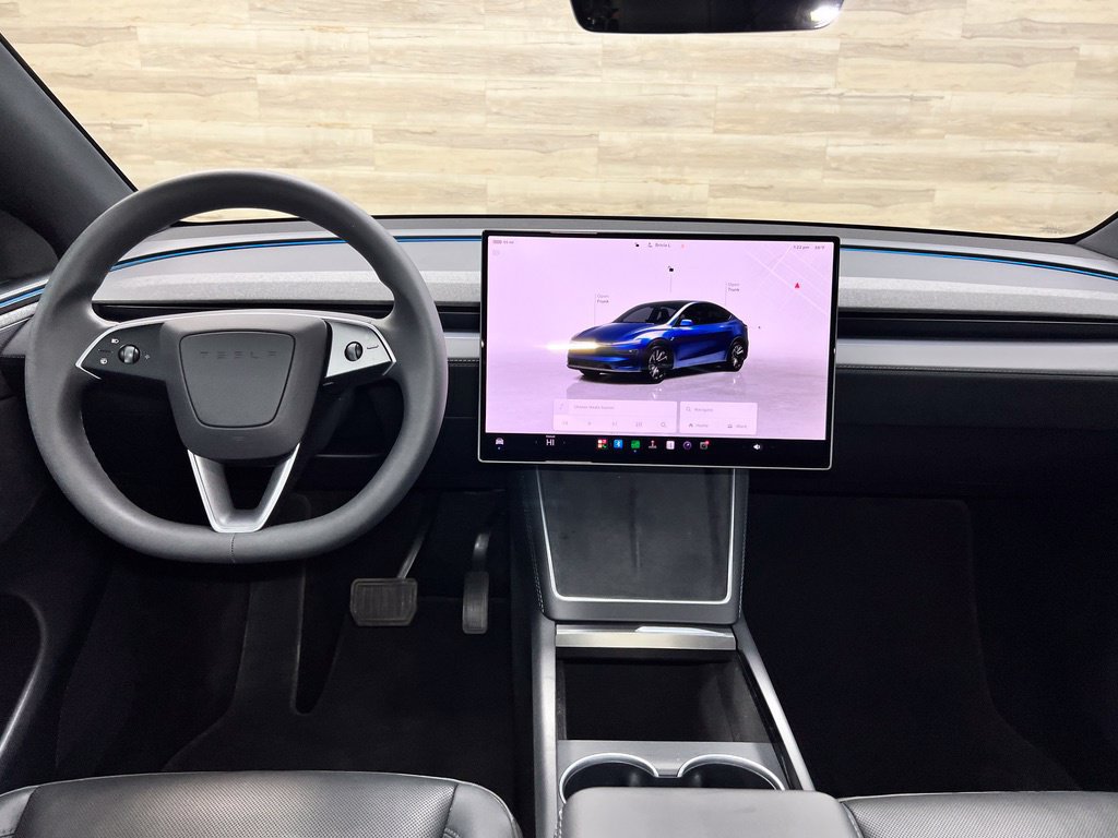 Used 2026 Tesla Model Y Long Range AWD/4WD image 2