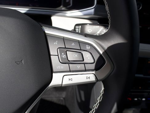 New 2026 Volkswagen Taos SEL AWD/4WD image 18